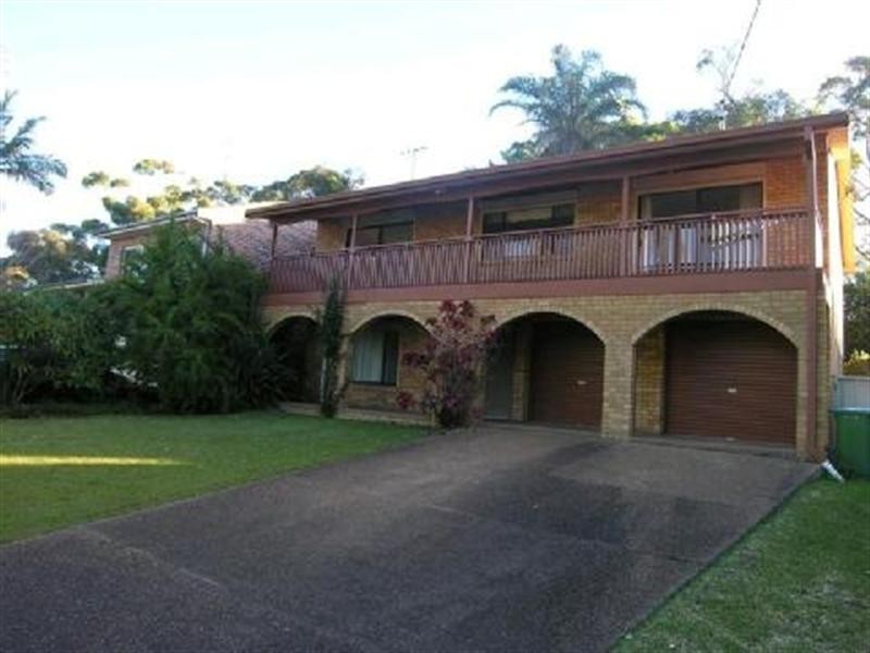 172 Sunrise Avenue, Budgewoi NSW 2262