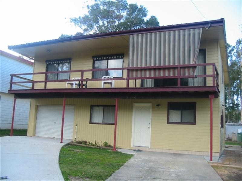 31 Queens Road, Lake Munmorah NSW 2259