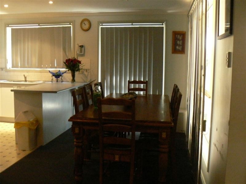 118 Vales Road, Mannering Park NSW 2259