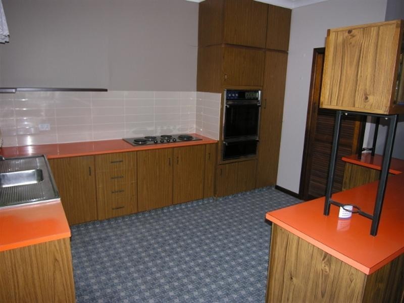 2 Kullaroo Road, Summerland Point NSW 2259