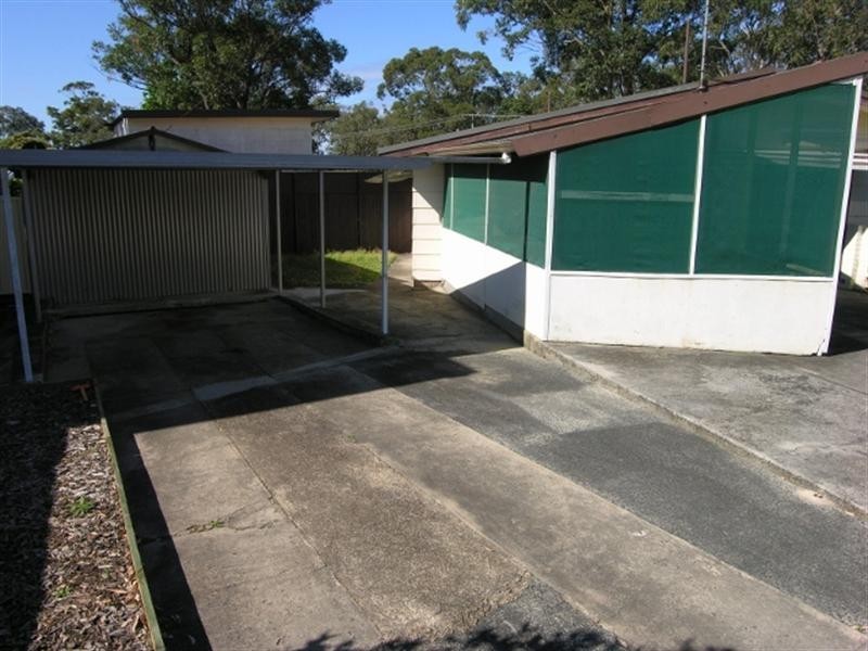 2 Kullaroo Road, Summerland Point NSW 2259