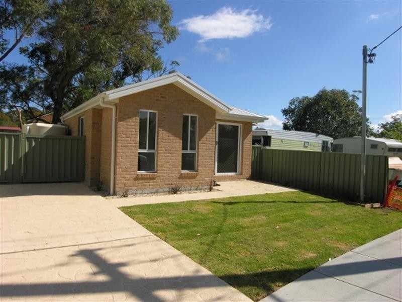 1/63a Narambi Road, Buff Point NSW 2262