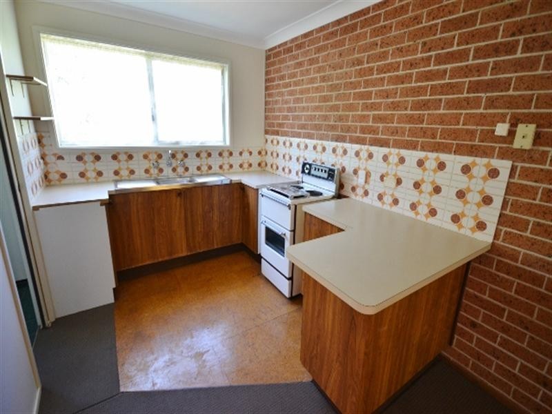 8/7 Pecan Close, Wyoming NSW 2250