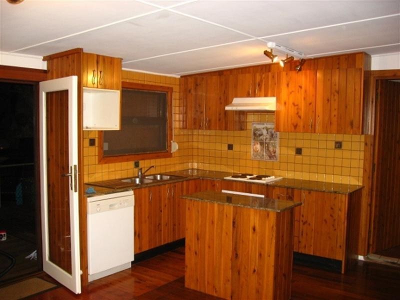 16 Mimosa Avenue, Budgewoi NSW 2262