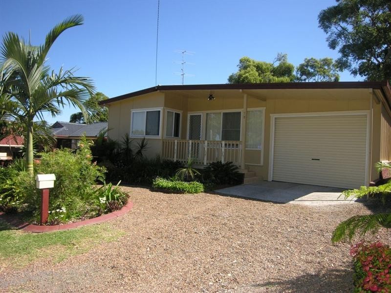 72 Delia Avenue, Budgewoi NSW 2262