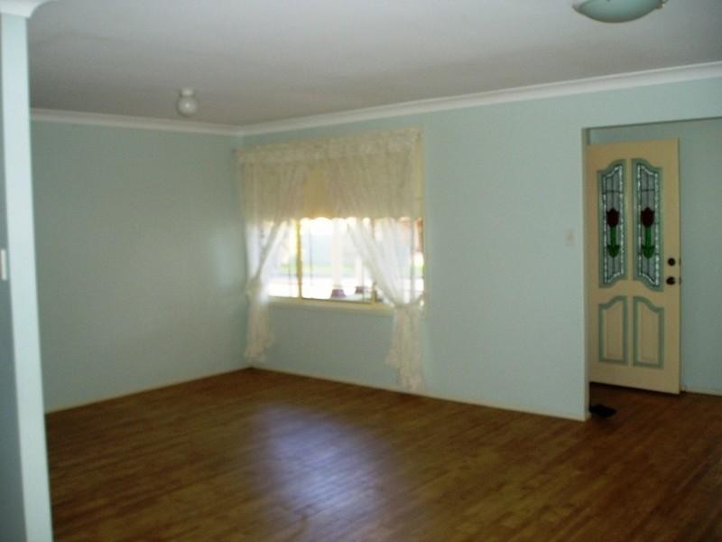 4 Rodney Close, Lake Munmorah NSW 2259