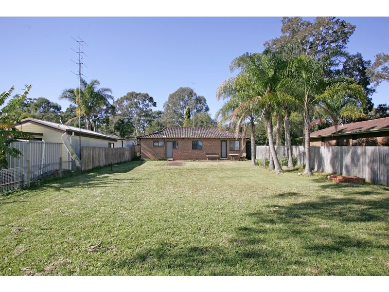24 Sunset Pde., Chain Valley Bay NSW 2259