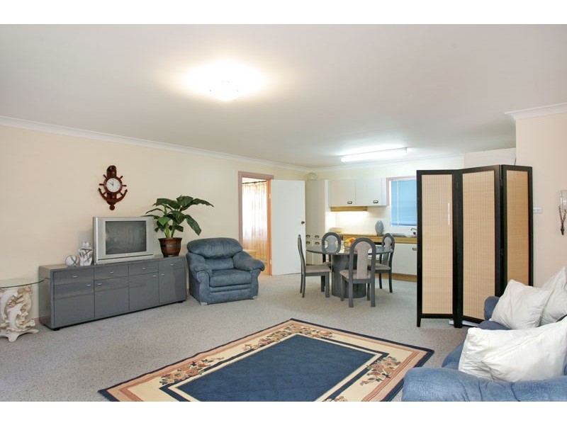 24 Sunset Pde., Chain Valley Bay NSW 2259