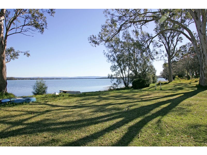 24 Sunset Pde., Chain Valley Bay NSW 2259