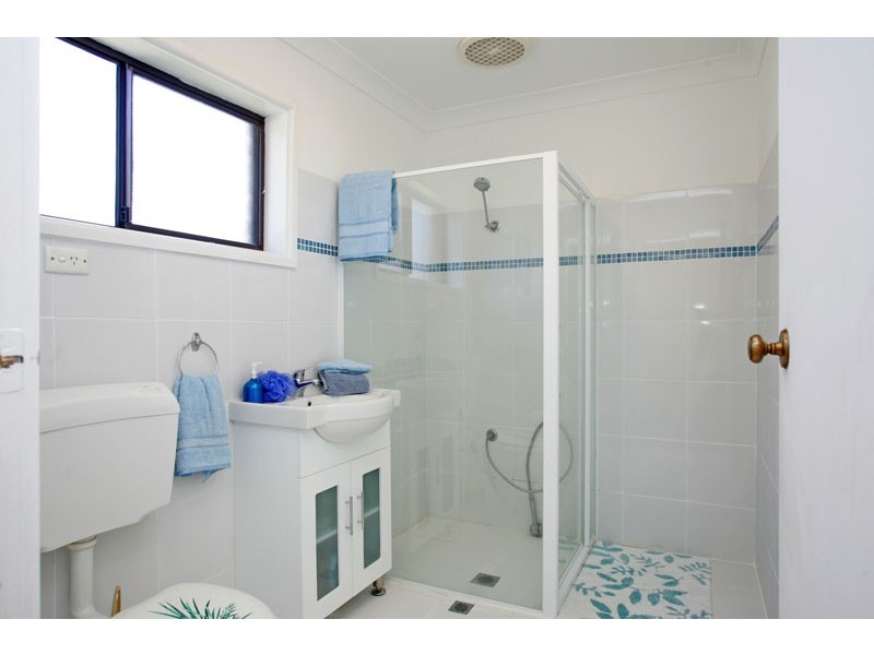 24 Sunset Pde., Chain Valley Bay NSW 2259