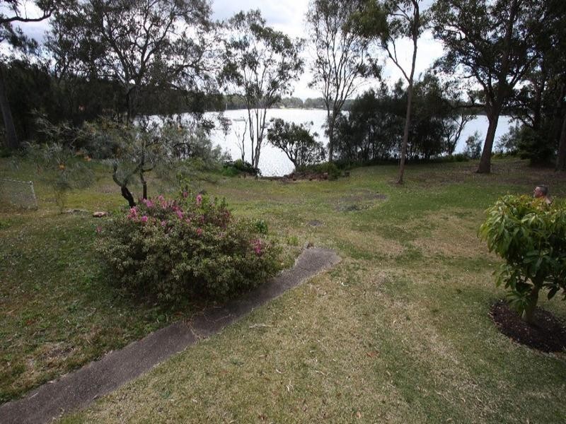 9 Winbin Crescent, Gwandalan NSW 2259