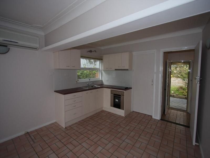 9 Winbin Crescent, Gwandalan NSW 2259