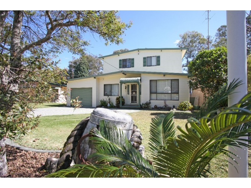 Mannering Park NSW 2259