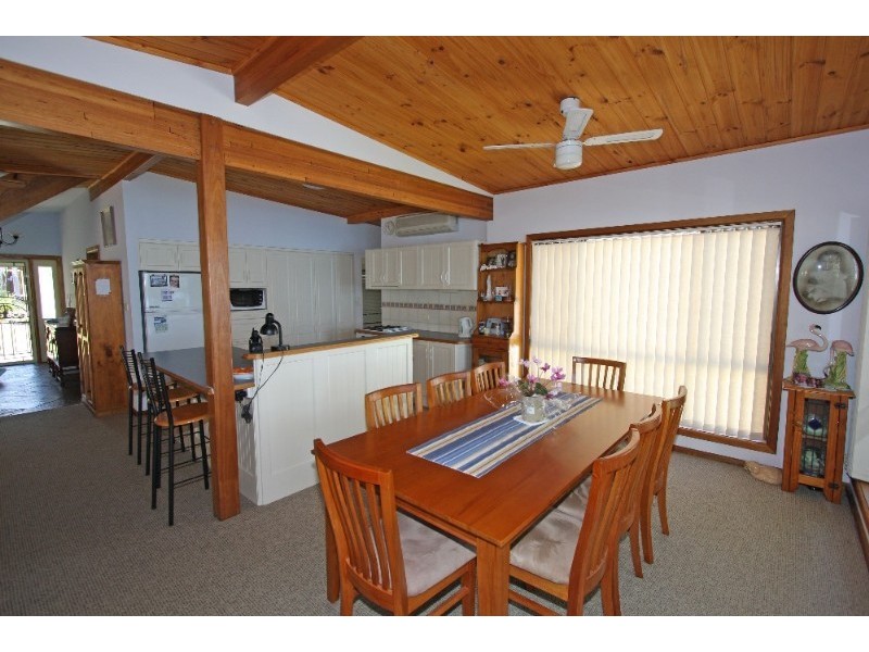 Mannering Park NSW 2259