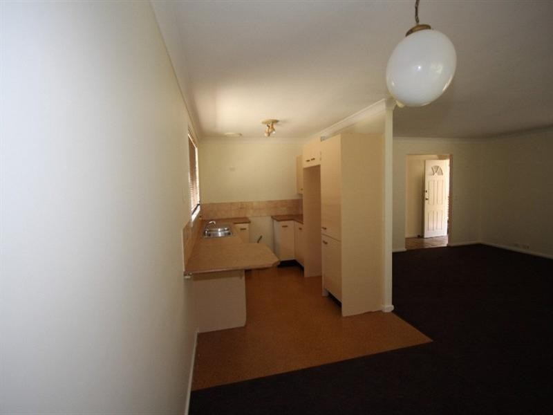 17 Teragalin Drive., Chain Valley Bay NSW 2259
