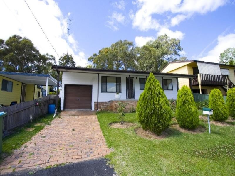 Mannering Park NSW 2259