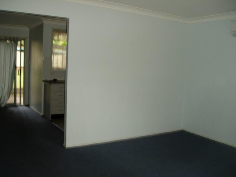 8 Lakeshore Avenue., Chain Valley Bay NSW 2259