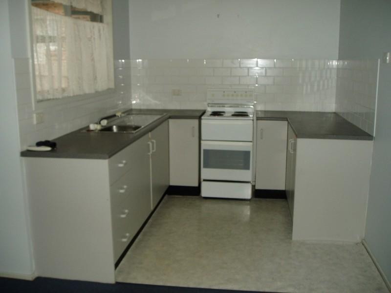 8 Lakeshore Avenue., Chain Valley Bay NSW 2259
