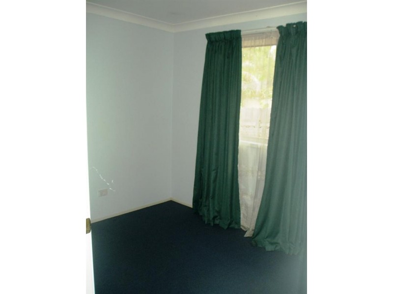 8 Lakeshore Avenue., Chain Valley Bay NSW 2259