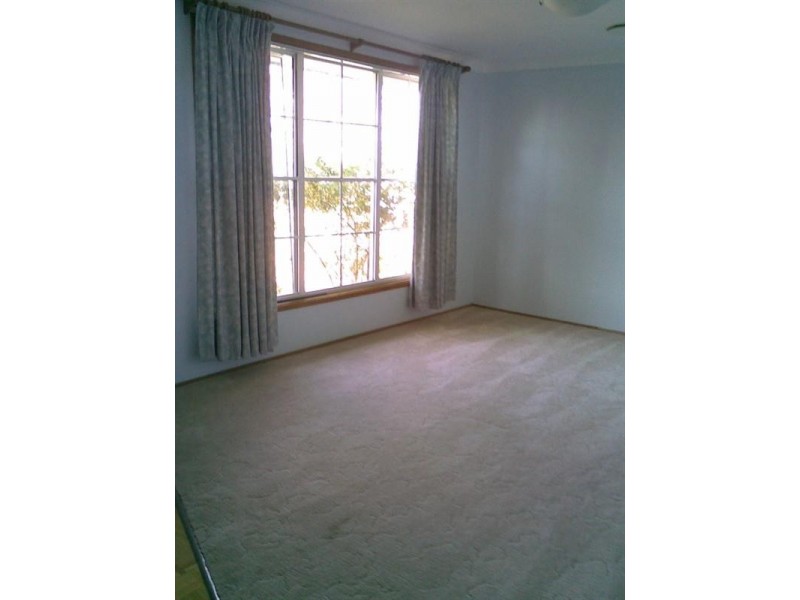 9 Kala Avenue, Budgewoi NSW 2262