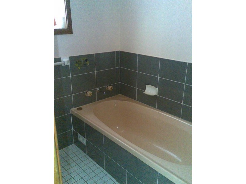 9 Kala Avenue, Budgewoi NSW 2262