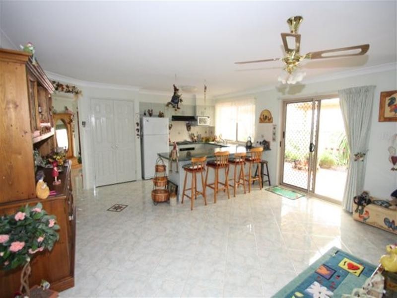 31 Tradewinds Avenue, Summerland Point NSW 2259