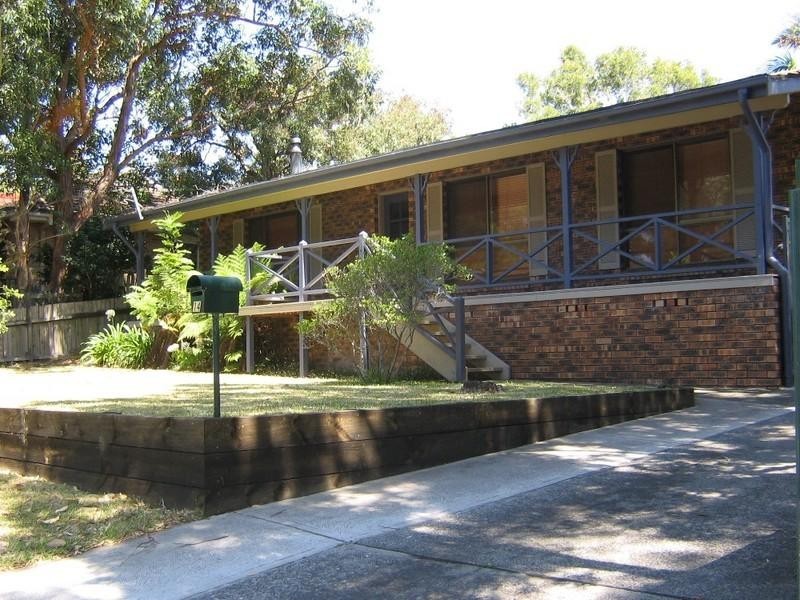 14 Rosemount Avenue, Lake Munmorah NSW 2259