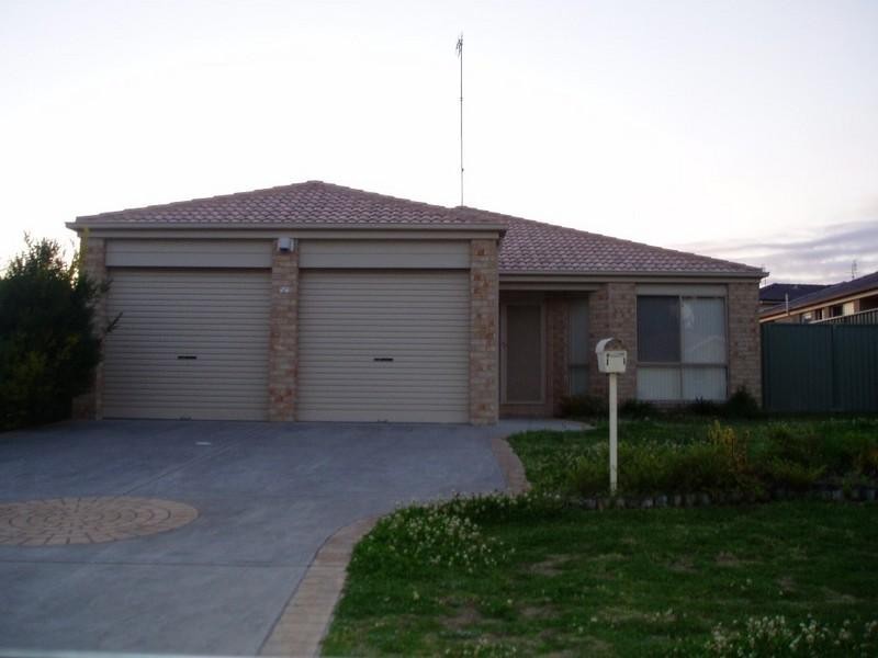 7 Pinehurst Way, Blue Haven NSW 2262