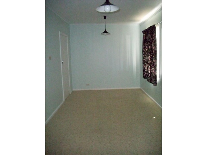 53 Woodlawn Avenue, Budgewoi NSW 2262