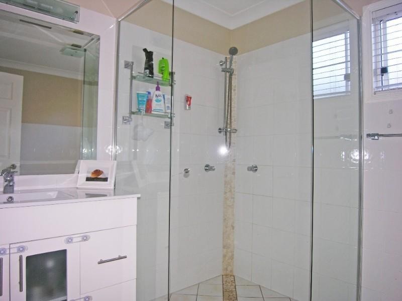 Summerland Point NSW 2259