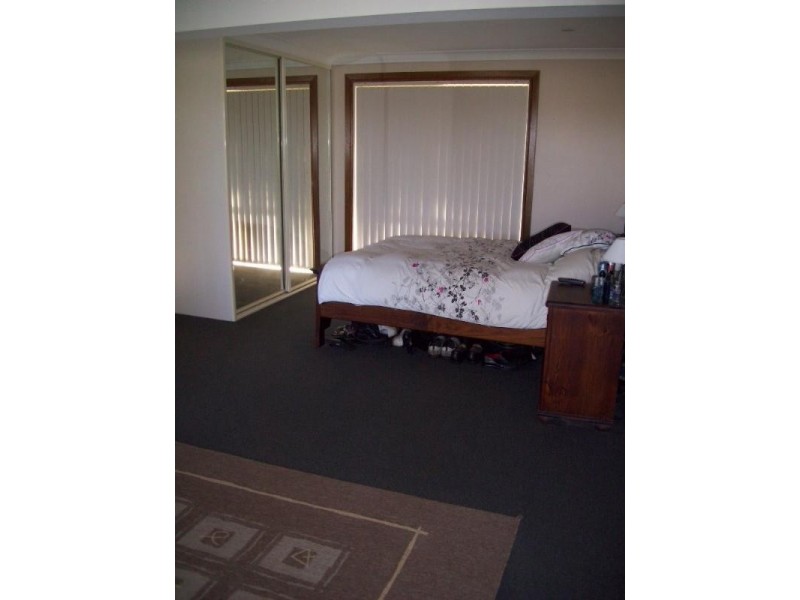 37 Wailele Avenue, Budgewoi NSW 2262