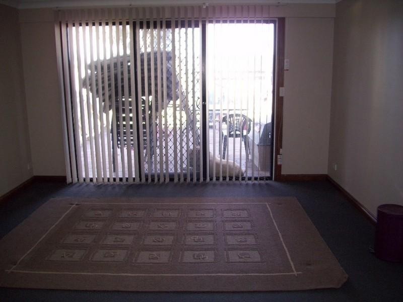 37 Wailele Avenue, Budgewoi NSW 2262