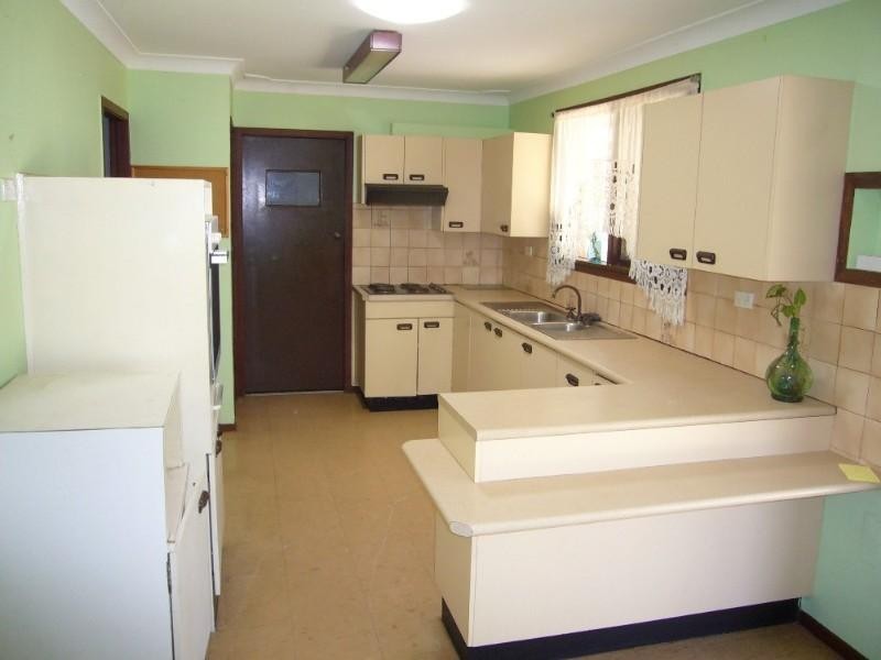 31 Wandewoi Avenue, San Remo NSW 2262