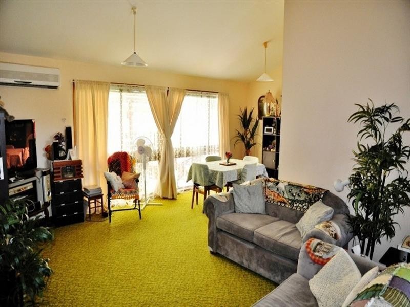 11 Alexandra Street, Budgewoi NSW 2262