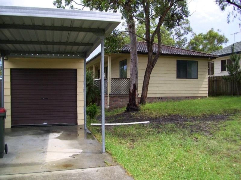23 Deakin Avenue, Lake Munmorah NSW 2259