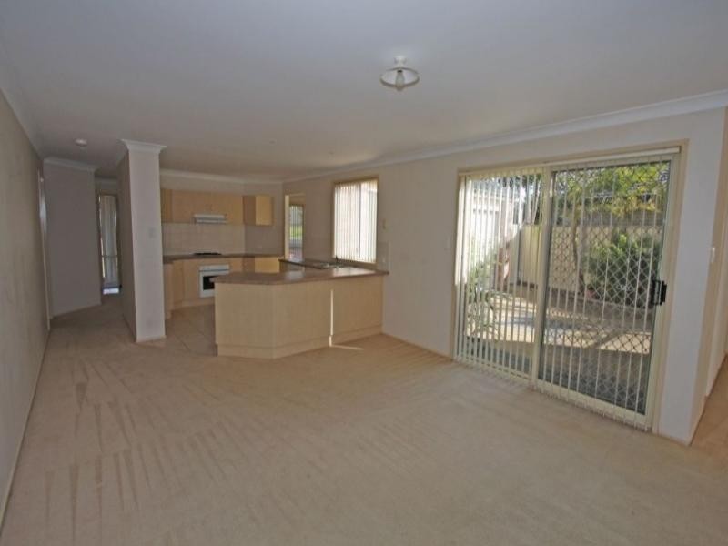 27 Blueridge Drive, Blue Haven NSW 2262