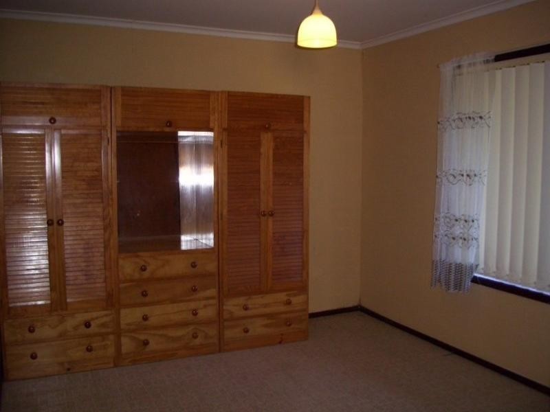 1/4 Kewalo Avenue, Budgewoi NSW 2262