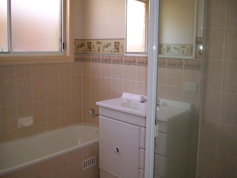 44 Leumeah Avenue, Chain Valley Bay NSW 2259