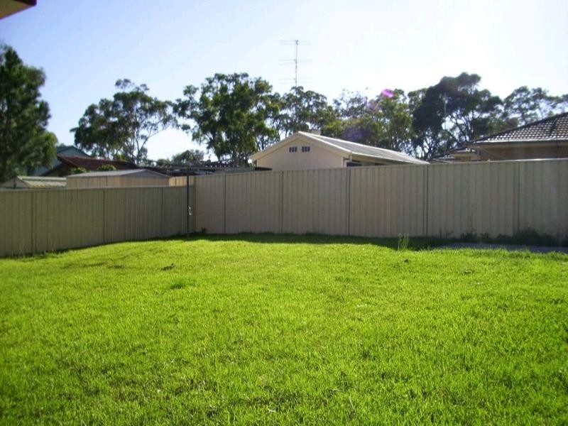 44 Leumeah Avenue, Chain Valley Bay NSW 2259