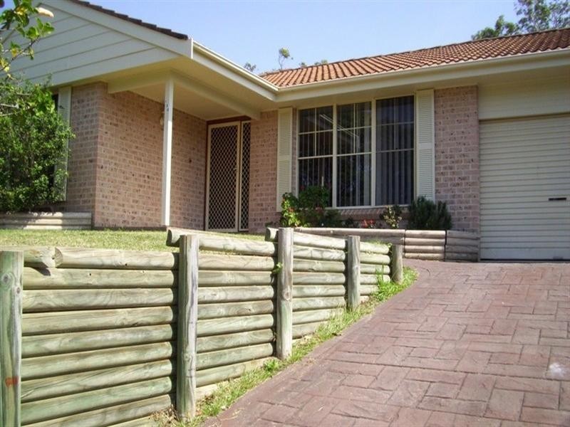 130 Elizabeth Bay Drive, Lake Munmorah NSW 2259