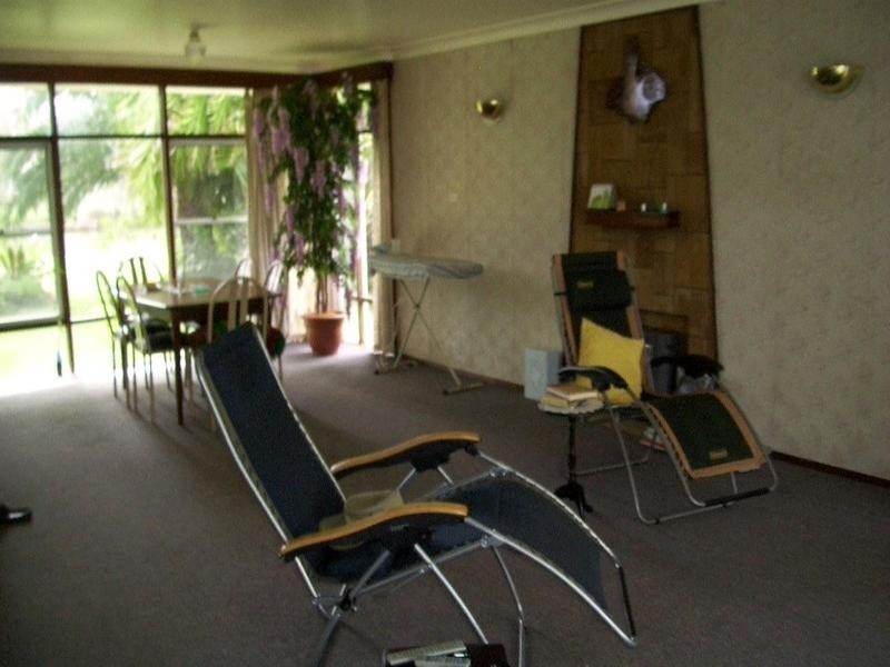 27 Natuna Avenue, Budgewoi NSW 2262