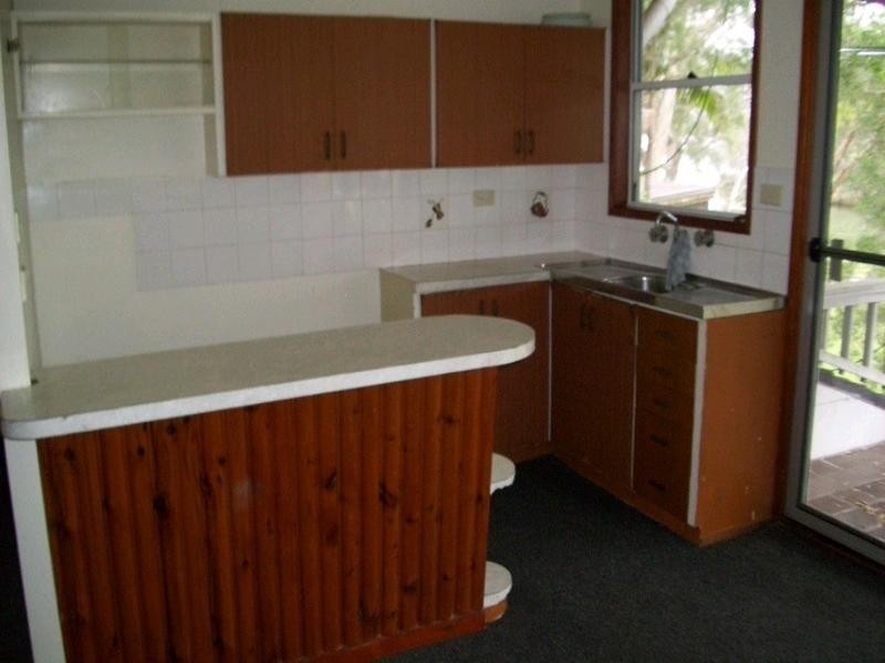 27 Natuna Avenue, Budgewoi NSW 2262