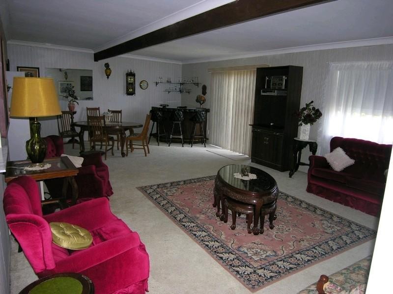 11 Erudgeree Street, Budgewoi NSW 2262