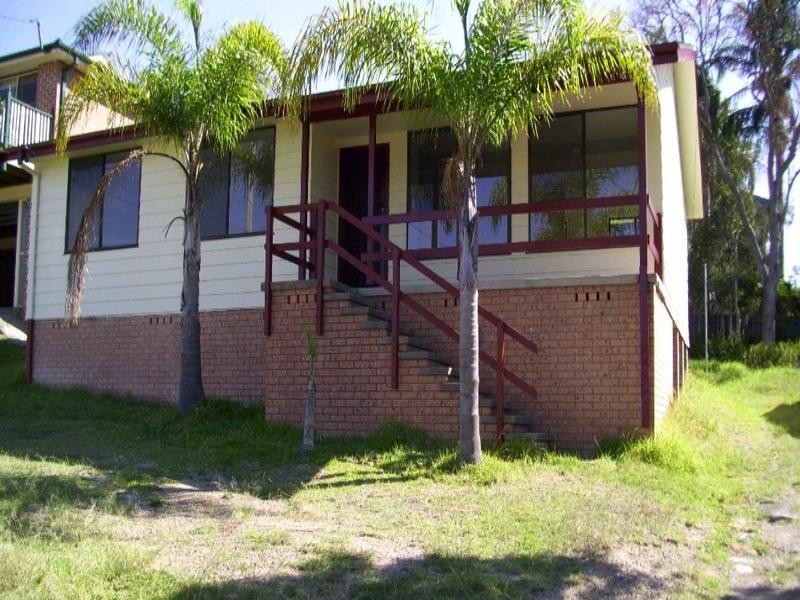 41 Fortune Crescent, Lake Munmorah NSW 2259