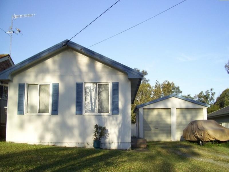 9 Barker Avenue, San Remo NSW 2262