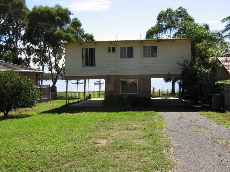 48 Lloyd Avenue, Chain Valley Bay NSW 2259