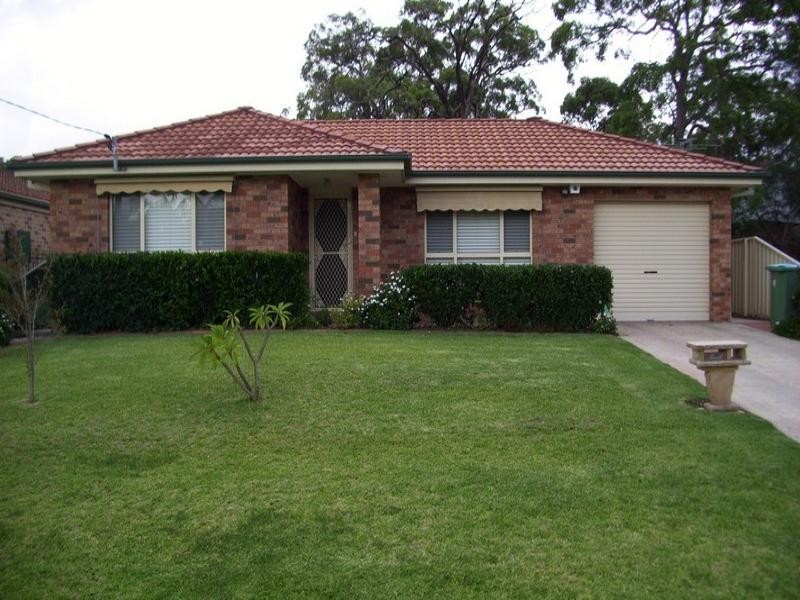 15 Warrina Avenue, Summerland Point NSW 2259