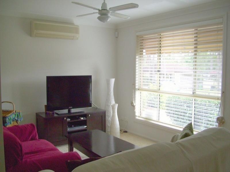 15 Warrina Avenue, Summerland Point NSW 2259