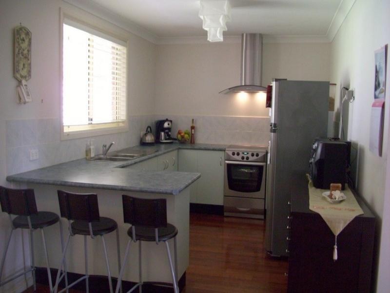 15 Warrina Avenue, Summerland Point NSW 2259