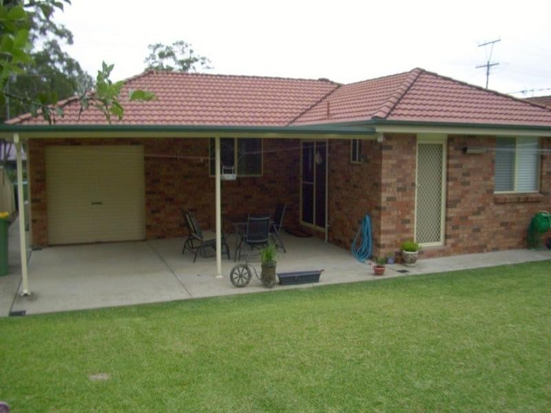 15 Warrina Avenue, Summerland Point NSW 2259